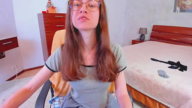 Snapshot of Pantyhose_Mila chatting on March 1, 2026, 8:33 pm Pantyhose Mila online show from March 1, 2026, 8:33 pm