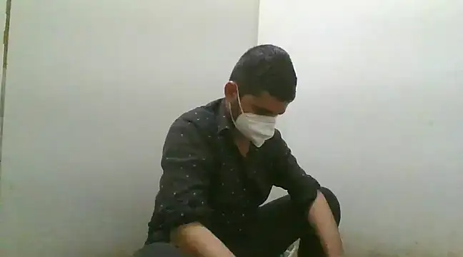 Ishan003 online show from February 6, 2025, 1:21 pm