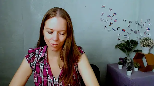 Snapshot of GloriaSi_ chatting on July 5, 2026, 4:52 am GloriaSi online show from July 5, 2026, 4:52 am