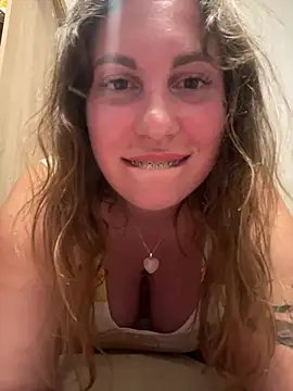 Snapshot of Yanacool007 chatting on January 27, 2025, 6:09 pm Yanacool007 online show from January 27, 2025, 6:09 pm