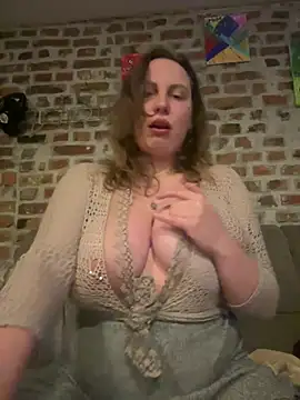 Yanacool007 online show from February 4, 2026, 9:20 pm