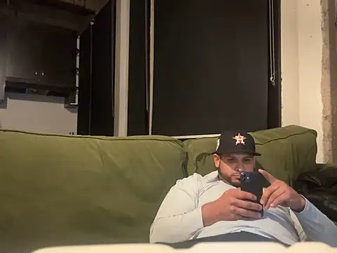 Insaneskillzz69 online show from March 7, 2025, 1:07 pm