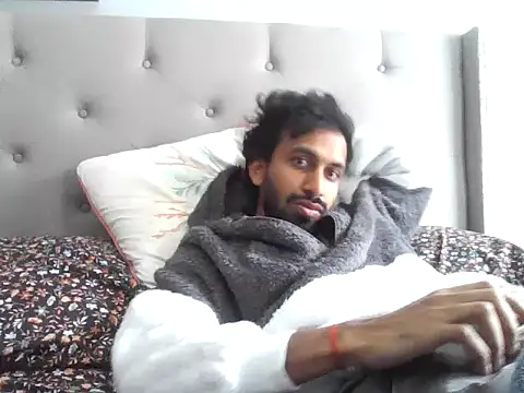 skinny  boy   online show from February 16, 2026, 6:37 pm