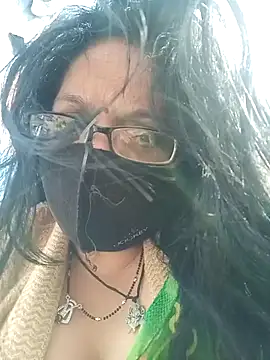 Snapshot of heenage chatting on January 11, 2025, 7:39 am heenage online show from January 11, 2025, 7:39 am