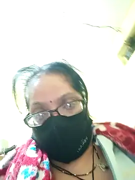 Snapshot of heenage chatting on January 15, 2025, 4:54 pm heenage online show from January 15, 2025, 4:54 pm