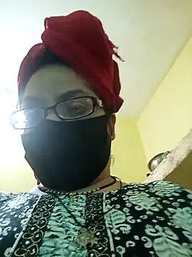 Snapshot of heenage chatting on March 6, 2025, 7:57 am heenage online show from March 6, 2025, 7:57 am