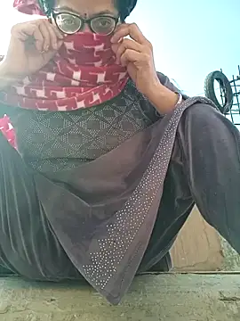 heenage online show from February 9, 2026, 4:05 am