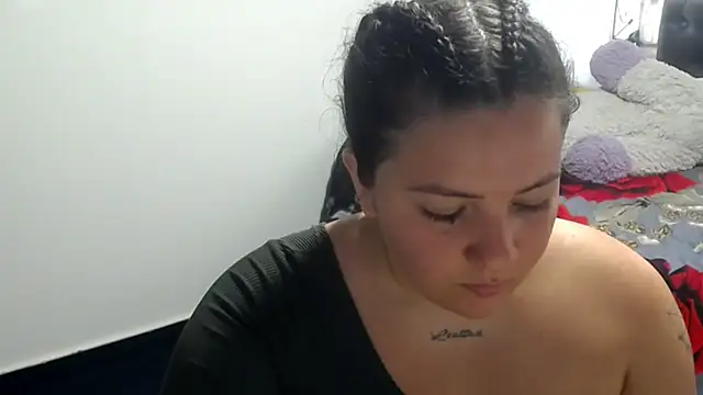 shopyymessyy online show from January 8, 2025, 6:41 pm