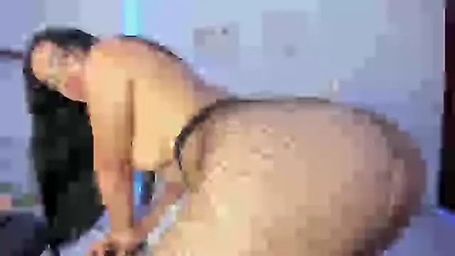 Snapshot of anniesweet- chatting on March 18, 2025, 7:42 pm anniesweet- online show from March 18, 2025, 7:42 pm