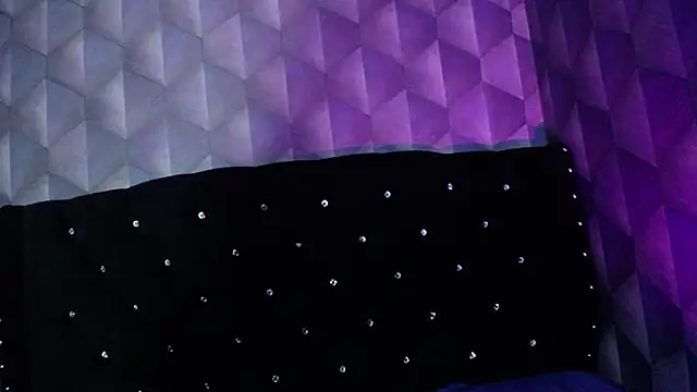 Sofiacowperx online show from February 24, 2025, 7:44 am