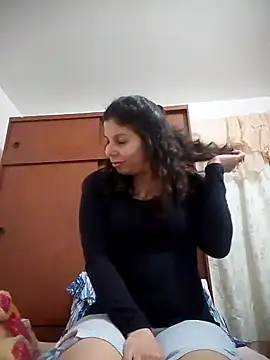 Carliina Soussa online show from March 7, 2025, 4:24 am