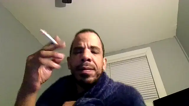 Snapshot of Tjskigh chatting on January 18, 2026, 10:13 pm Tjskigh online show from January 18, 2026, 10:13 pm