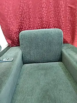 Cute Kritika online show from April 12, 2026, 3:44 am