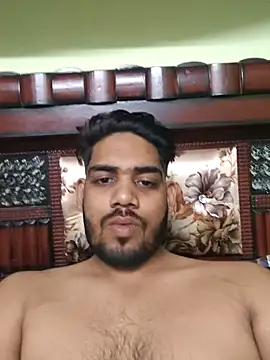 Rajsingh9650 online show from November 18, 2025, 3:05 pm