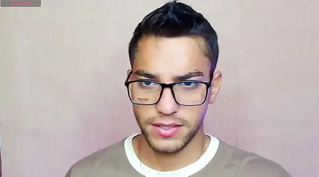 Leandro valenzuela online show from March 4, 2025, 6:50 pm