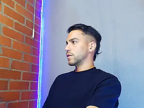 Leandro valenzuela online show from October 15, 2025, 9:48 pm