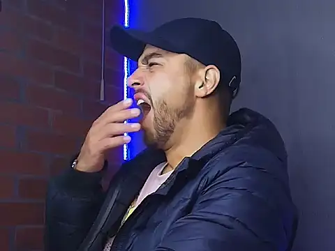 Leandro valenzuela online show from March 5, 2026, 4:41 am