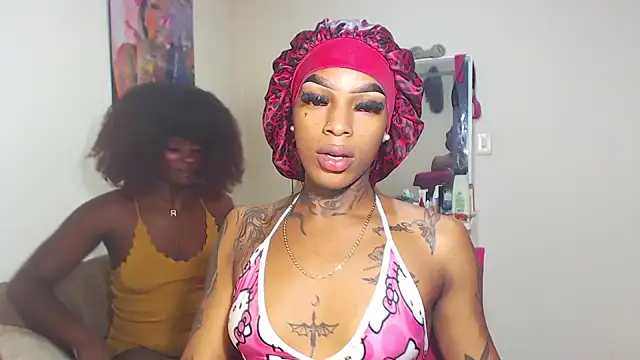 Snapshot of badgirls_cx chatting on June 13, 2026, 9:46 pm badgirls cx online show from June 13, 2026, 9:46 pm