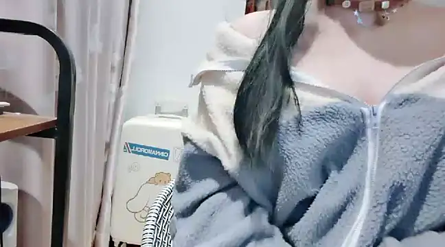 Snapshot of arena1357 chatting on December 29, 2024, 3:03 pm arena1357 online show from December 29, 2024, 3:03 pm