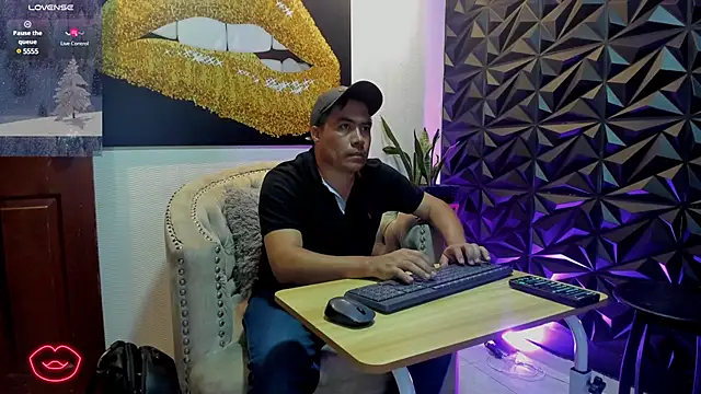 Jhonatan Morales S online show from February 4, 2025, 7:55 pm