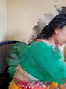 Snapshot of DREAM_GIRL-30 chatting on May 18, 2026, 6:52 am DREAM GIRL-30 online show from May 18, 2026, 6:52 am