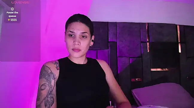 Charlee pink online show from February 13, 2025, 3:07 am