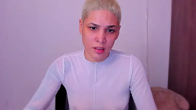 Charlee pink online show from February 1, 2026, 12:53 am