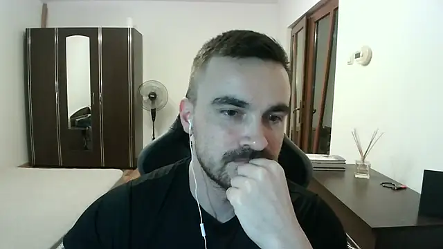 Snapshot of mu5clemania2 chatting on March 5, 2026, 8:38 pm mu5clemania2 online show from March 5, 2026, 8:38 pm