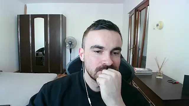 Snapshot of mu5clemania2 chatting on March 8, 2026, 8:29 am mu5clemania2 online show from March 8, 2026, 8:29 am