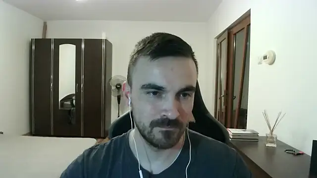 Snapshot of mu5clemania2 chatting on March 9, 2026, 8:02 pm mu5clemania2 online show from March 9, 2026, 8:02 pm