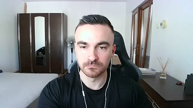 Snapshot of mu5clemania2 chatting on March 13, 2026, 8:43 am mu5clemania2 online show from March 13, 2026, 8:43 am