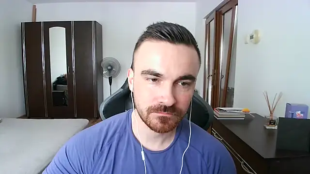 Snapshot of mu5clemania2 chatting on May 10, 2026, 12:54 pm mu5clemania2 online show from May 10, 2026, 12:54 pm