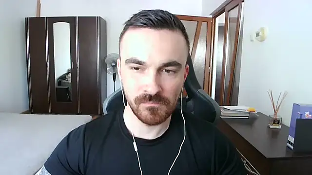 Snapshot of mu5clemania2 chatting on May 14, 2026, 12:23 pm mu5clemania2 online show from May 14, 2026, 12:23 pm