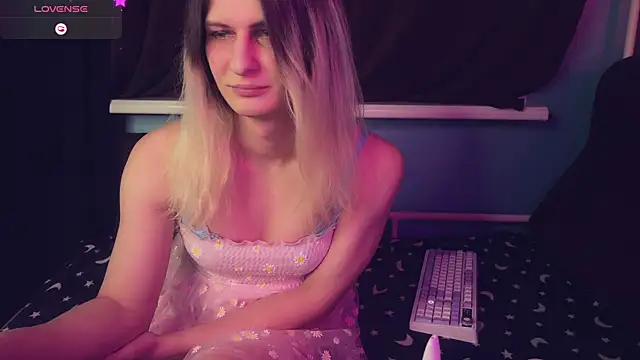 Alice Pinkhead online show from February 27, 2025, 3:15 pm