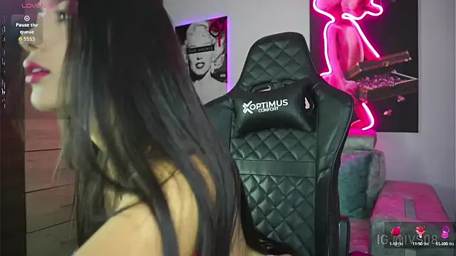 Snapshot of emmagrecco_ chatting on October 9, 2025, 8:07 pm emmagrecco online show from October 9, 2025, 8:07 pm