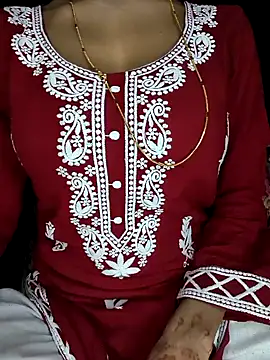 baby soni78690 online show from March 24, 2026, 5:18 pm