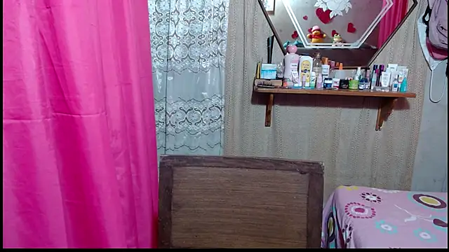 Lunawillis online show from March 6, 2026, 9:22 pm