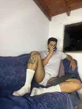 AndresSmith   online show from April 9, 2026, 8:20 am