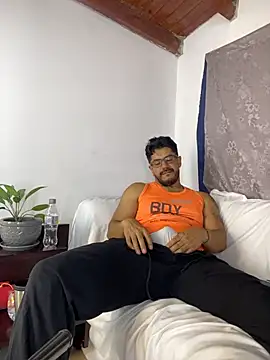 Snapshot of AndresSmith__ chatting on June 20, 2026, 7:49 pm AndresSmith online show from June 20, 2026, 7:49 pm