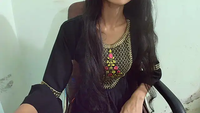 Snapshot of Srabontii chatting on March 9, 2025, 9:25 pm Srabontii online show from March 9, 2025, 9:25 pm