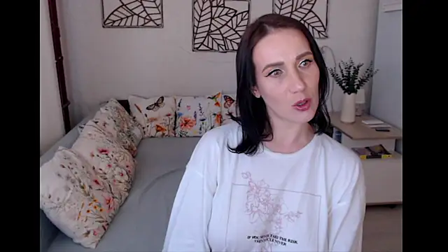 Snapshot of pepper_milf chatting on June 11, 2026, 3:10 pm pepper milf online show from June 11, 2026, 3:10 pm