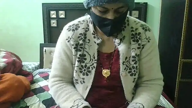 couplesuni online show from December 24, 2024, 4:00 am