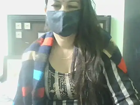 couplesuni online show from February 5, 2025, 5:09 am