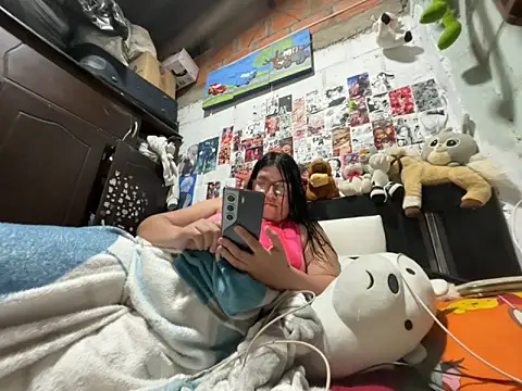 dafne19  online show from February 24, 2026, 3:59 am