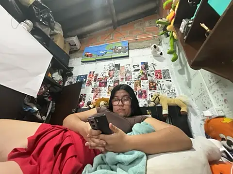 Snapshot of dafne19_ chatting on July 7, 2026, 6:47 am dafne19 online show from July 7, 2026, 6:47 am
