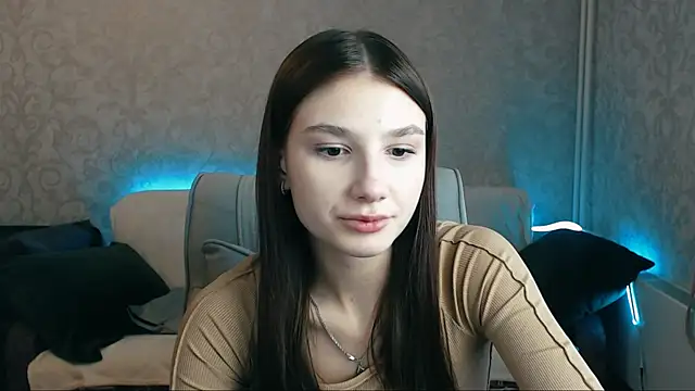 AnaHoney online show from February 7, 2025, 6:35 am