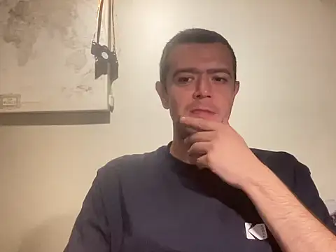 Snapshot of OtterAdonis21 chatting on April 5, 2026, 3:47 am OtterAdonis21 online show from April 5, 2026, 3:47 am