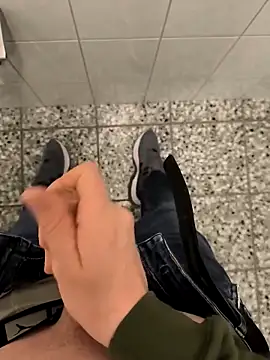 Snapshot of geilehecke1 chatting on March 18, 2025, 9:20 am geilehecke1 online show from March 18, 2025, 9:20 am