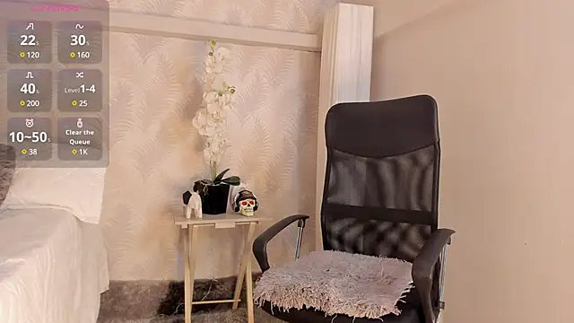 Snapshot of CyntiaAdams chatting on December 24, 2024, 6:06 pm CyntiaAdams online show from December 24, 2024, 6:06 pm