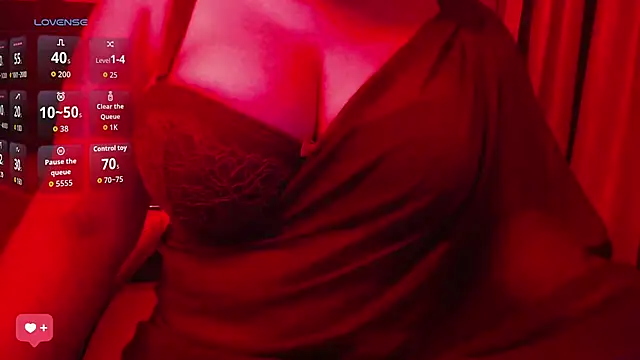 Snapshot of Alexandra007 chatting on November 5, 2025, 12:10 am Alexandra007 online show from November 5, 2025, 12:10 am